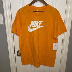 Nike Mens Large NWT Orange Graphic T Shirt Tee Logo Swoosh Casual